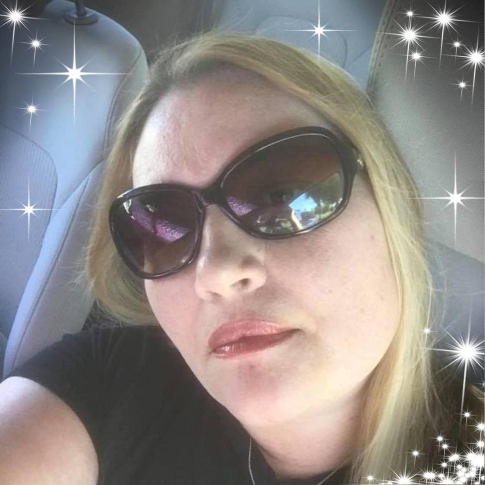 Meet your Posher, Denise